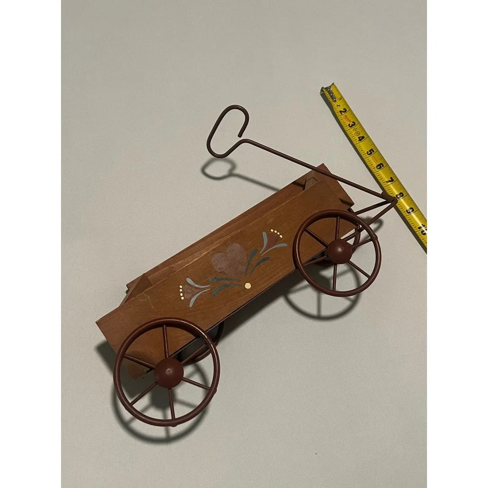Vintage Style Wooden Decorative Wagon Folk Art Heart Planter Farmhouse Decor